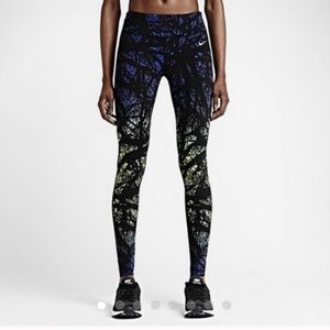 Nike Engineered Epic  Lux Trees Print Leggings